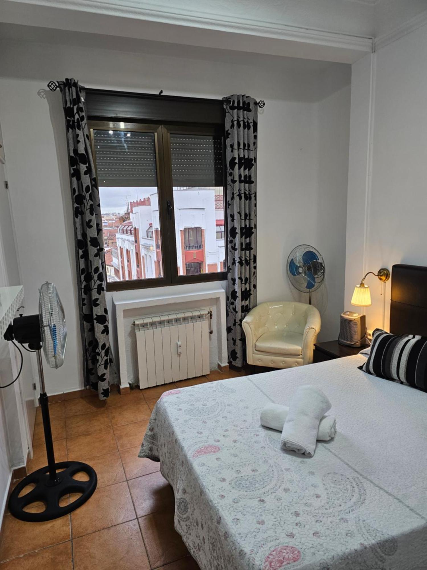 Doble Exterior En La Gran Via #45 De 7-2 Appartamento Madrid